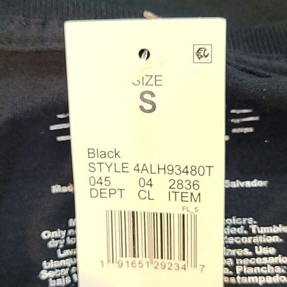 Aaliyah Black T-Shirt, Aaliyah's Name & Face in Bright Colors, Size Small, NWT - Picture 7 of 7